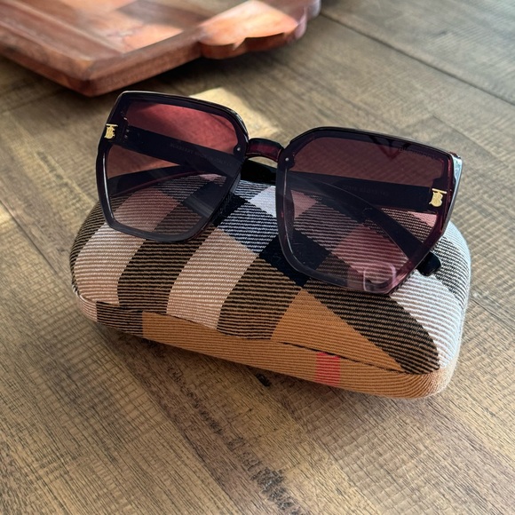 Burberry Square Frame Plaid Sunglasses - Picture 5 of 6